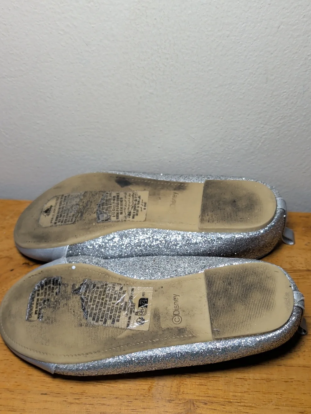 Disney Kids Silver Glitter Mary Jane Shoes Flats Girls Size 2